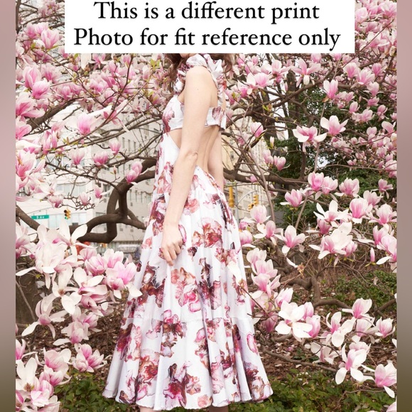 Custom tulip dress, one of a kind - Picture 9 of 9